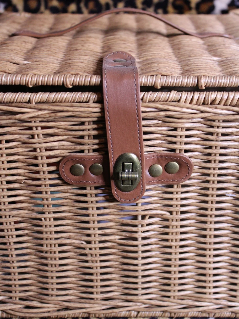 Wicker Bone-Shaped Pet Basket - Natural Rattan